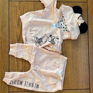 Pink Minnie Mouse set